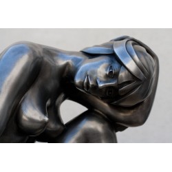 Sculpture d'une femme nue "Aspasie" de L'atelier  H