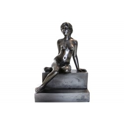 Sculpture d'une femme nue "Laetitia" en Métal